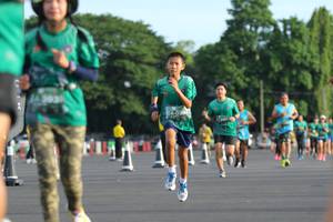 BIB: 3031, 639, 
                            <button type="button" onclick="openModal(5172939)" class="btn btn-primary btn-sm float-right btn-popup" data-toggle="modal" data-target=".modal-high-quality">
                        <i class="fas fa-shopping-cart"></i> Add to Cart
                    </button>
                                            <button type="button" onclick="isThisMe(5172939, true)" class="btn btn-success btn-sm float-right btn-popup btn-isme hidden" data-toggle="tooltip" data-placement="bottom" title="นี่คือรูปของคุณใช่ไหม คลิกที่นี่เพื่อเอาเข้าอัลบั้ม">
                        <i class="fas fa-plus"></i> Add to album
                    </button>
                    <button type="button" onclick="isThisMe(5172939, false)" class="btn btn-warning btn-sm float-right btn-popup btn-isnotme hidden">
                        <i class="fas fa-ban"></i> Remove from album
                    </button>